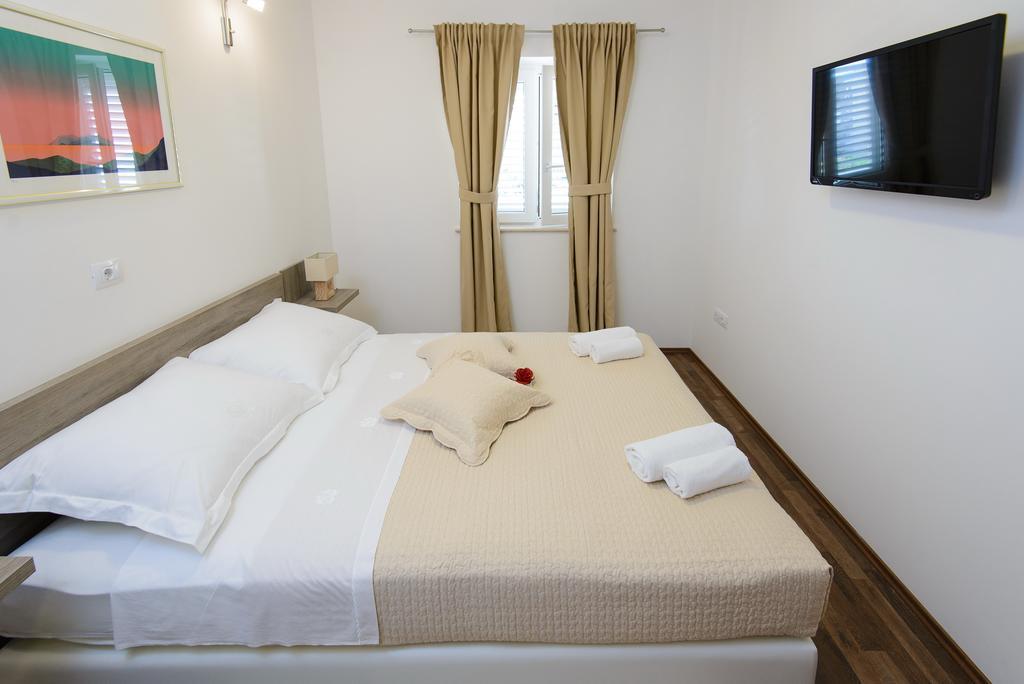 Apartment Violeta 1 With Private Terrace Dubrovnik Oda fotoğraf