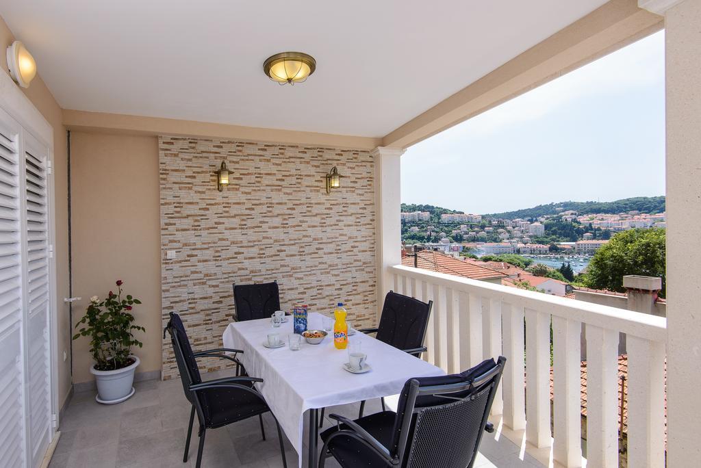 Apartment Violeta 1 With Private Terrace Dubrovnik Oda fotoğraf