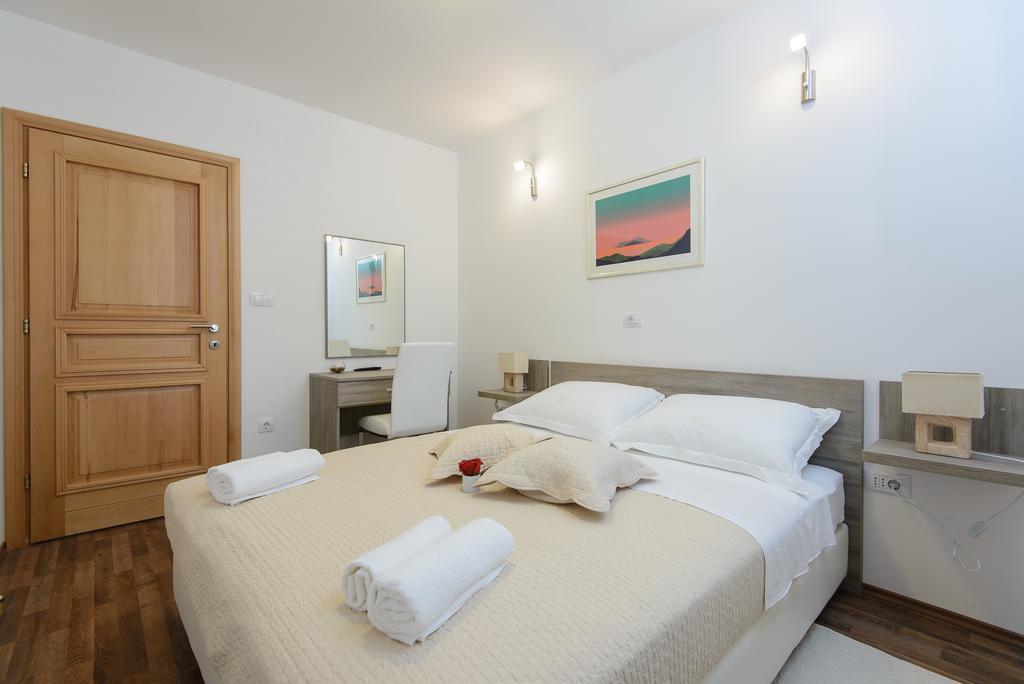 Apartment Violeta 1 With Private Terrace Dubrovnik Oda fotoğraf